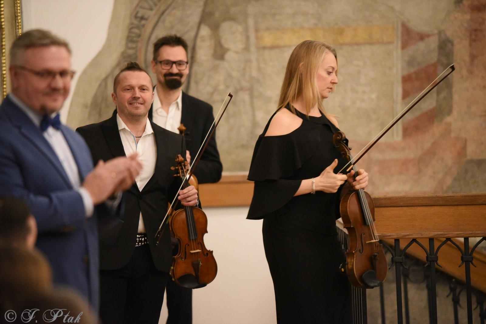 Zdjęcie w galerii na portalu naszraciborz.pl: O Sole Mio. Muzeum zaprosiło na koncert karnawałowy [FOTO i WIDEO] wiadomości z regionu