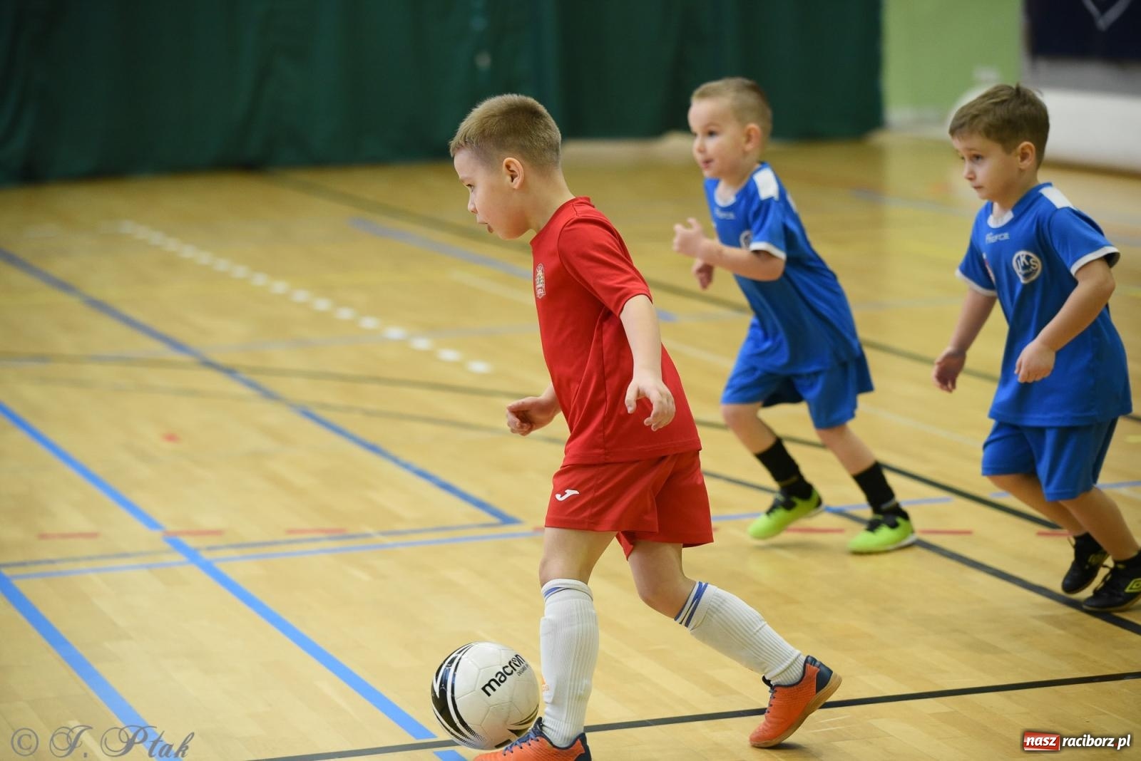 Zdjęcie w galerii na portalu naszraciborz.pl: Noworoczne granie rocznika 2018 [FOTO] wiadomości z regionu