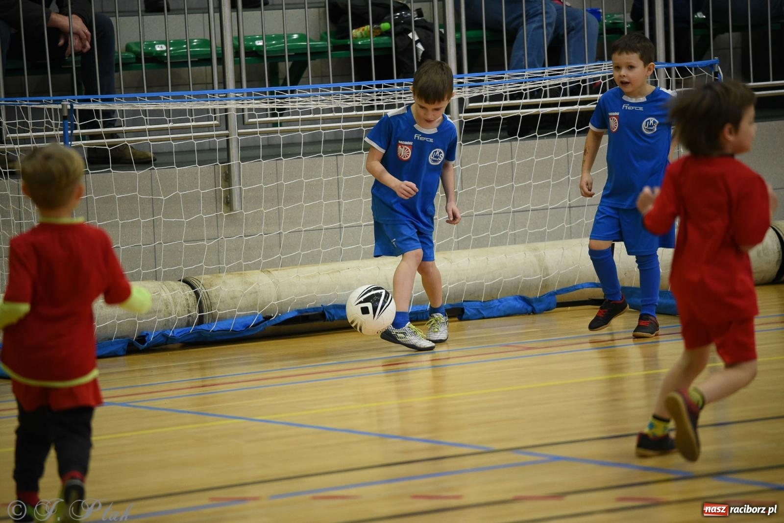 Zdjęcie w galerii na portalu naszraciborz.pl: Noworoczne granie rocznika 2018 [FOTO] wiadomości z regionu