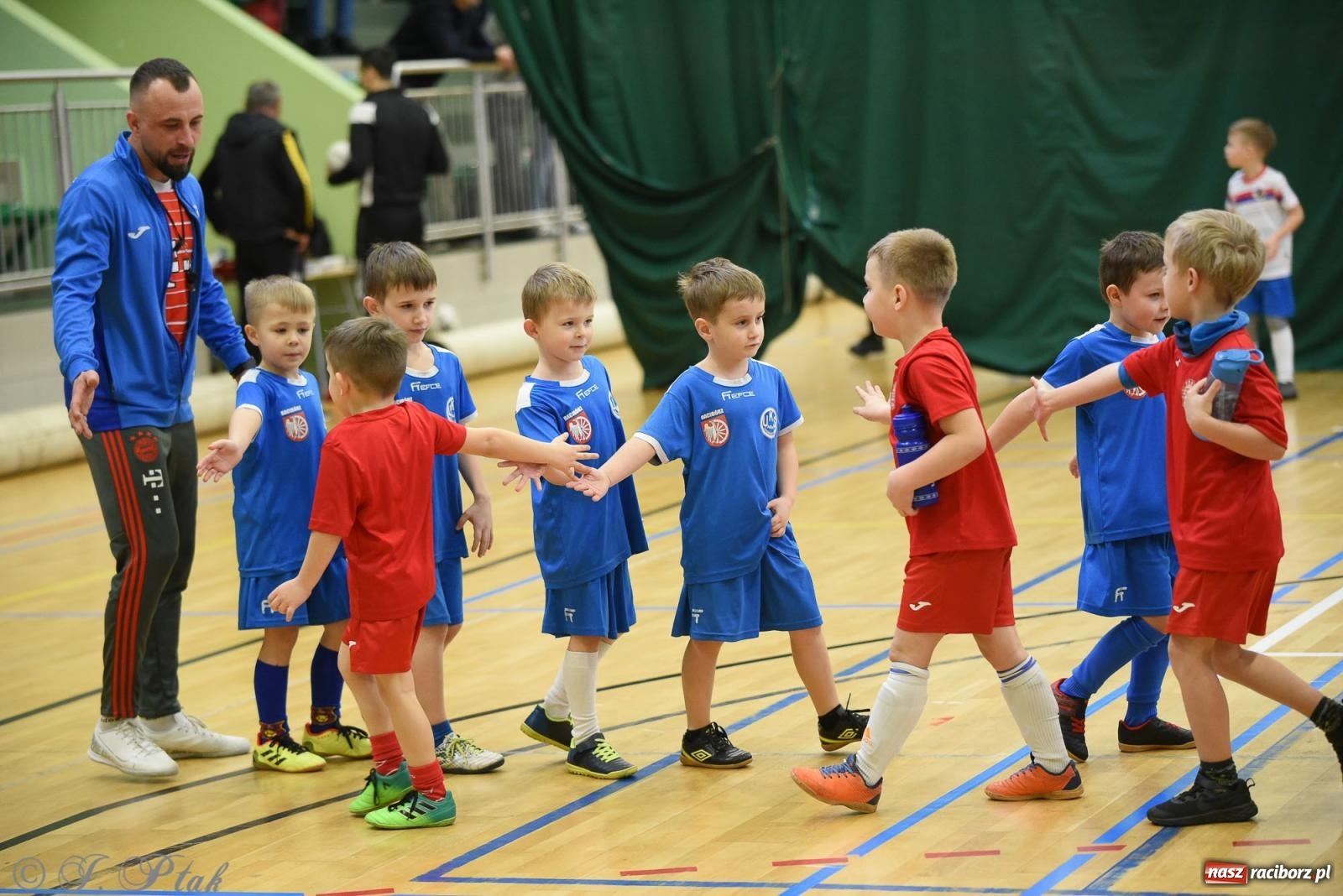 Zdjęcie w galerii na portalu naszraciborz.pl: Noworoczne granie rocznika 2018 [FOTO] wiadomości z regionu