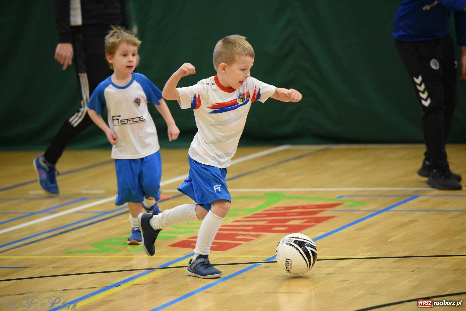 Zdjęcie w galerii na portalu naszraciborz.pl: Noworoczne granie rocznika 2018 [FOTO] wiadomości z regionu