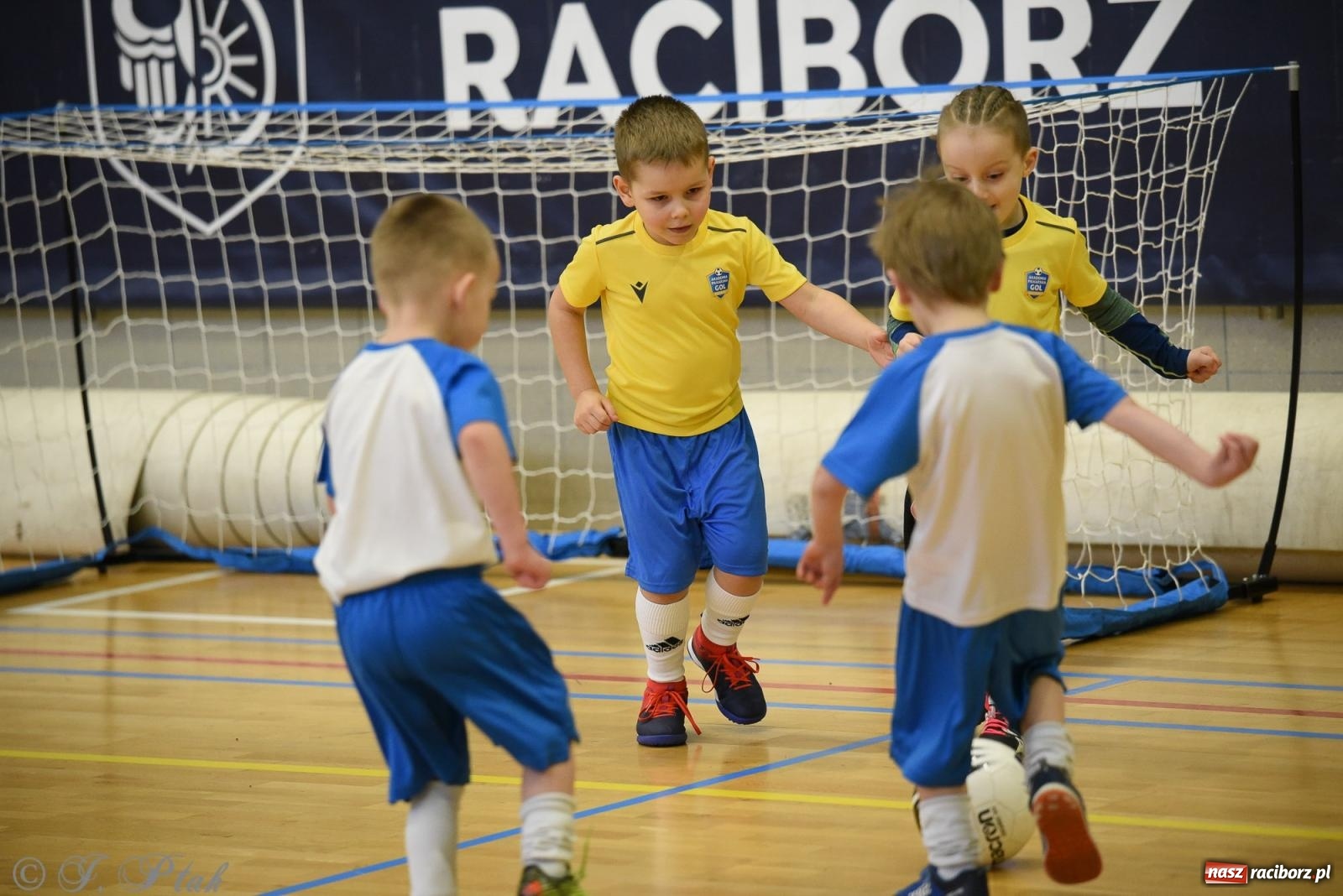 Zdjęcie w galerii na portalu naszraciborz.pl: Noworoczne granie rocznika 2018 [FOTO] wiadomości z regionu