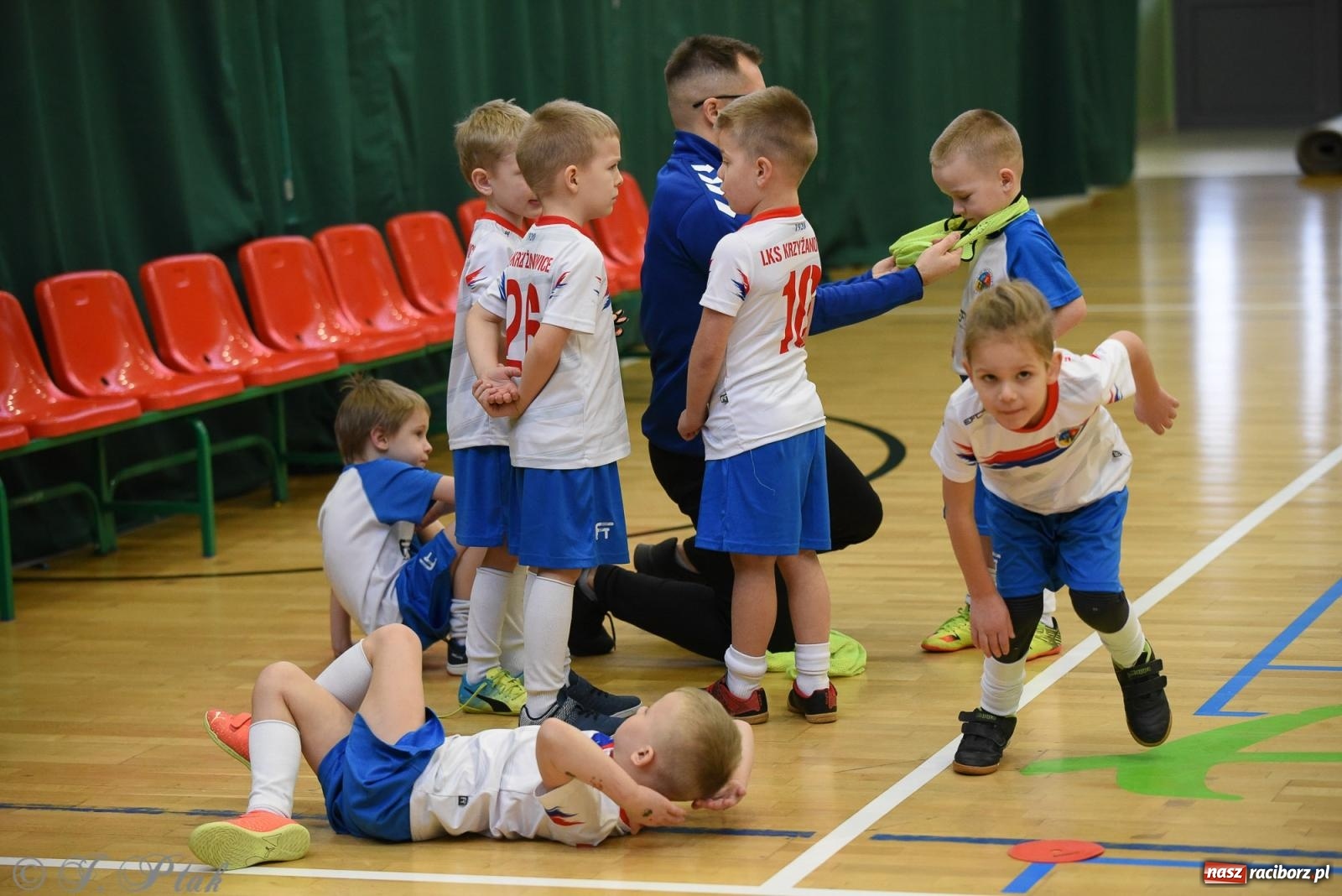 Zdjęcie w galerii na portalu naszraciborz.pl: Noworoczne granie rocznika 2018 [FOTO] wiadomości z regionu