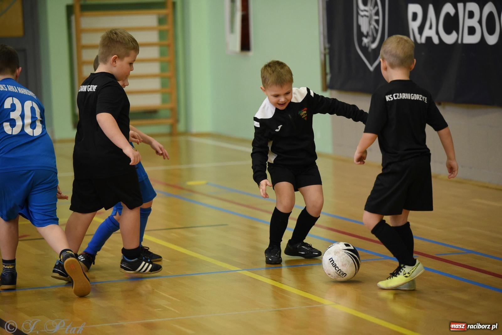 Zdjęcie w galerii na portalu naszraciborz.pl: Noworoczne granie rocznika 2018 [FOTO] wiadomości z regionu
