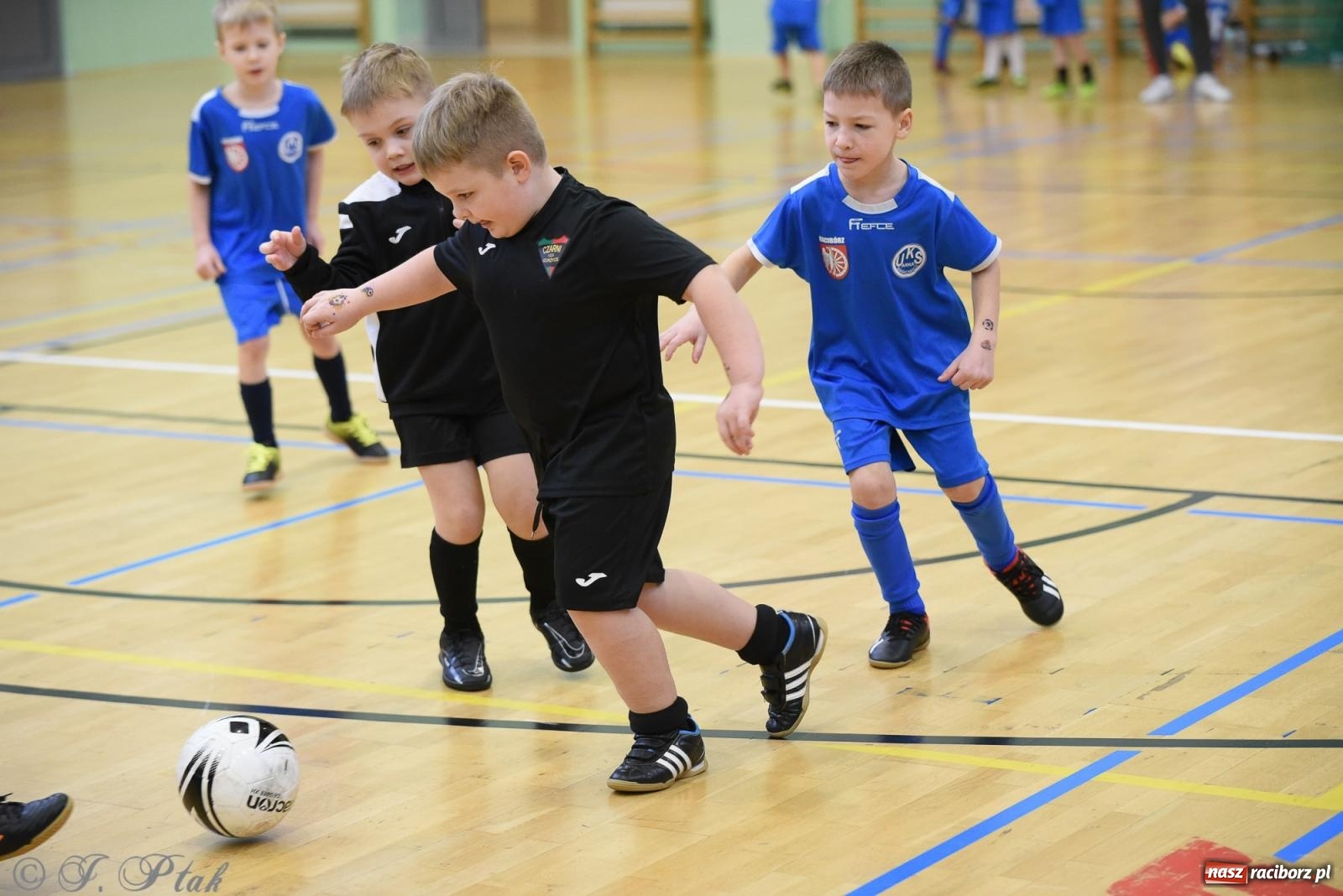 Zdjęcie w galerii na portalu naszraciborz.pl: Noworoczne granie rocznika 2018 [FOTO] wiadomości z regionu