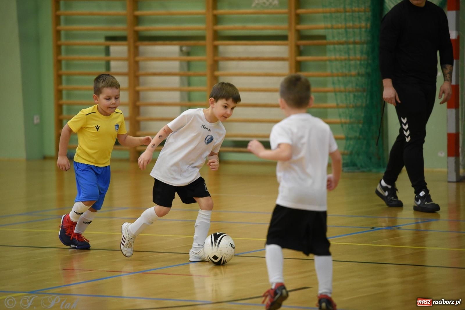 Zdjęcie w galerii na portalu naszraciborz.pl: Noworoczne granie rocznika 2018 [FOTO] wiadomości z regionu