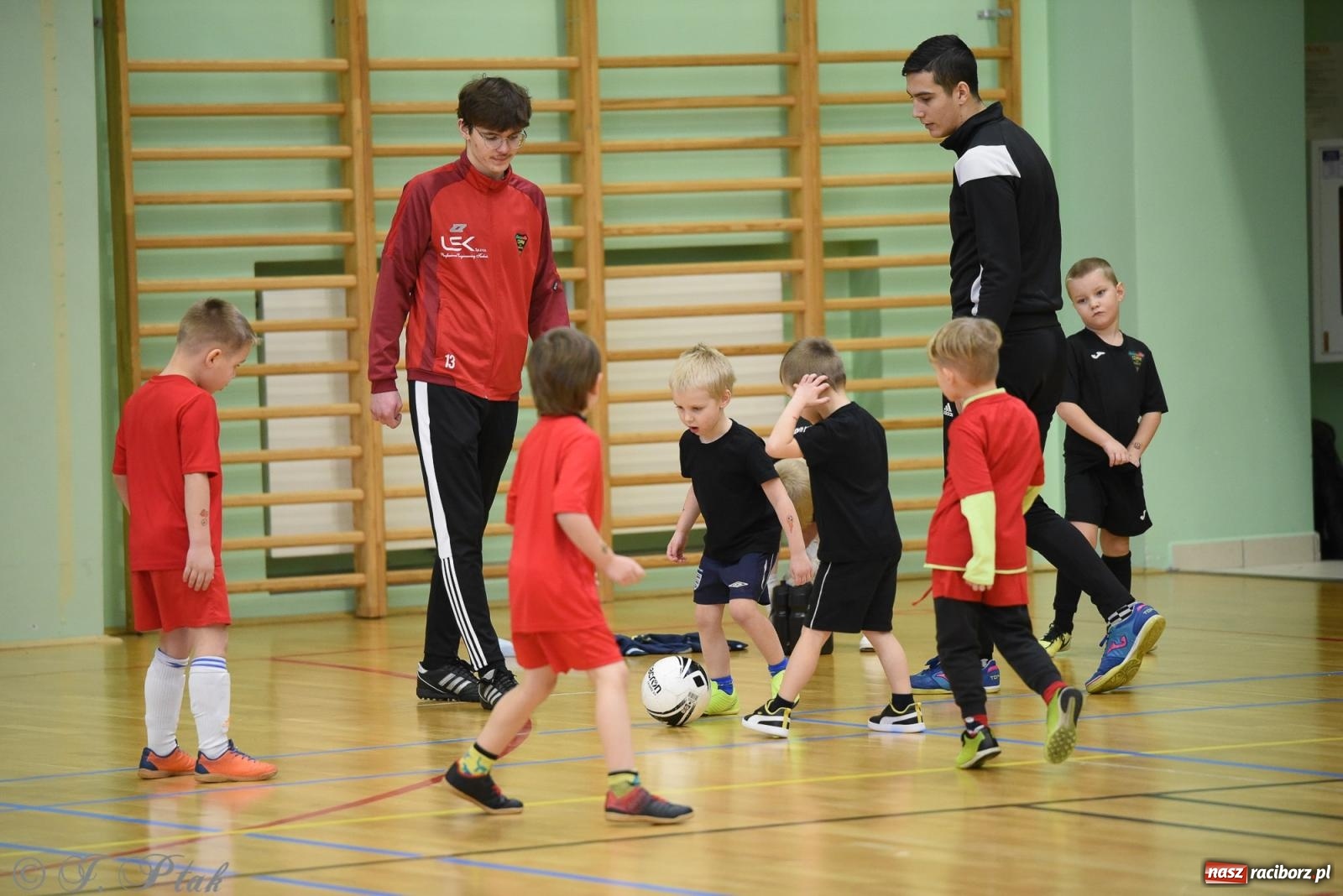 Zdjęcie w galerii na portalu naszraciborz.pl: Noworoczne granie rocznika 2018 [FOTO] wiadomości z regionu