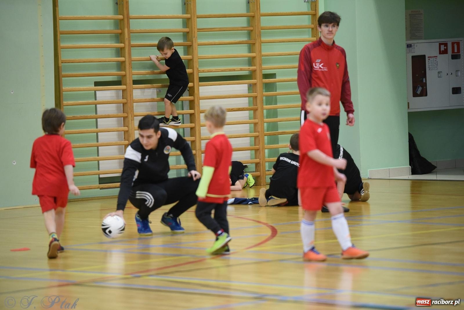 Zdjęcie w galerii na portalu naszraciborz.pl: Noworoczne granie rocznika 2018 [FOTO] wiadomości z regionu