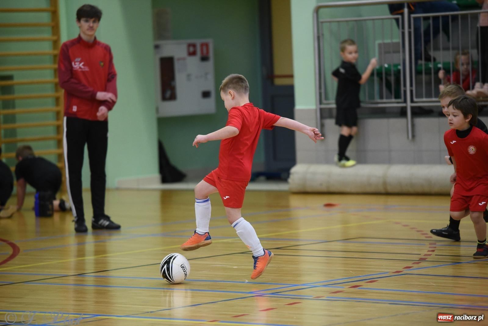 Zdjęcie w galerii na portalu naszraciborz.pl: Noworoczne granie rocznika 2018 [FOTO] wiadomości z regionu