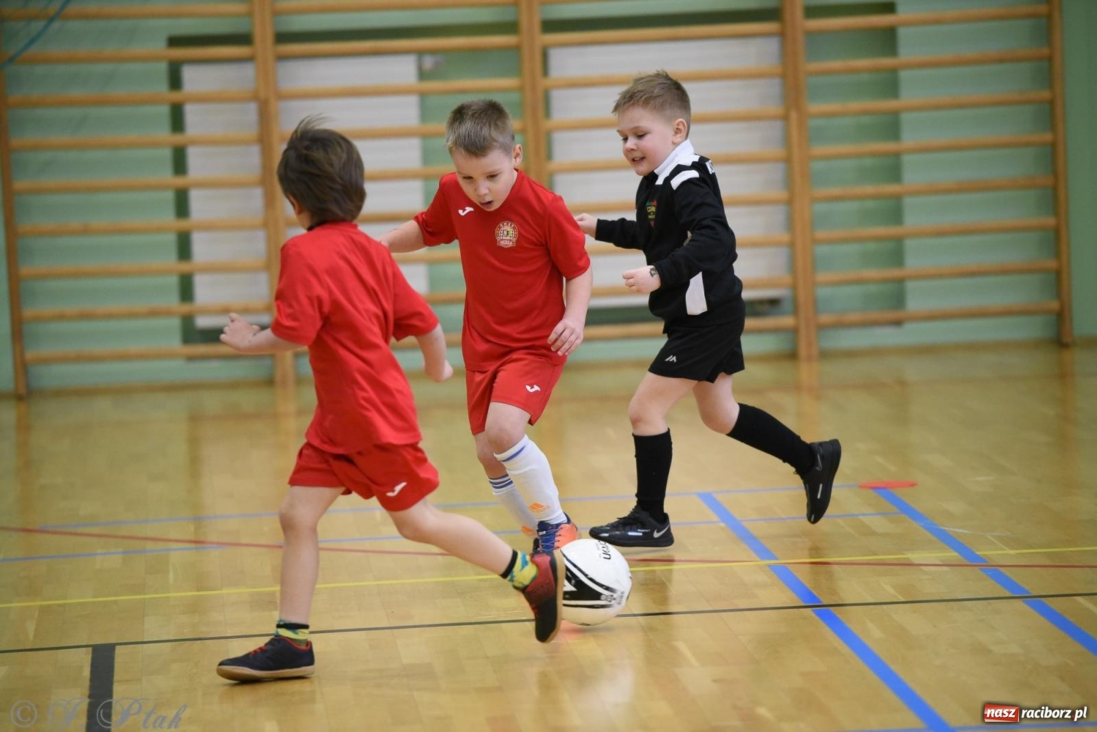 Zdjęcie w galerii na portalu naszraciborz.pl: Noworoczne granie rocznika 2018 [FOTO] wiadomości z regionu