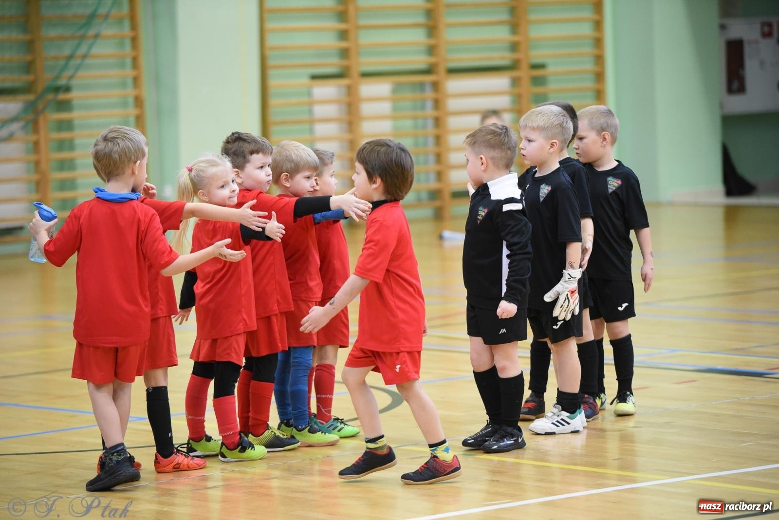 Zdjęcie w galerii na portalu naszraciborz.pl: Noworoczne granie rocznika 2018 [FOTO] wiadomości z regionu