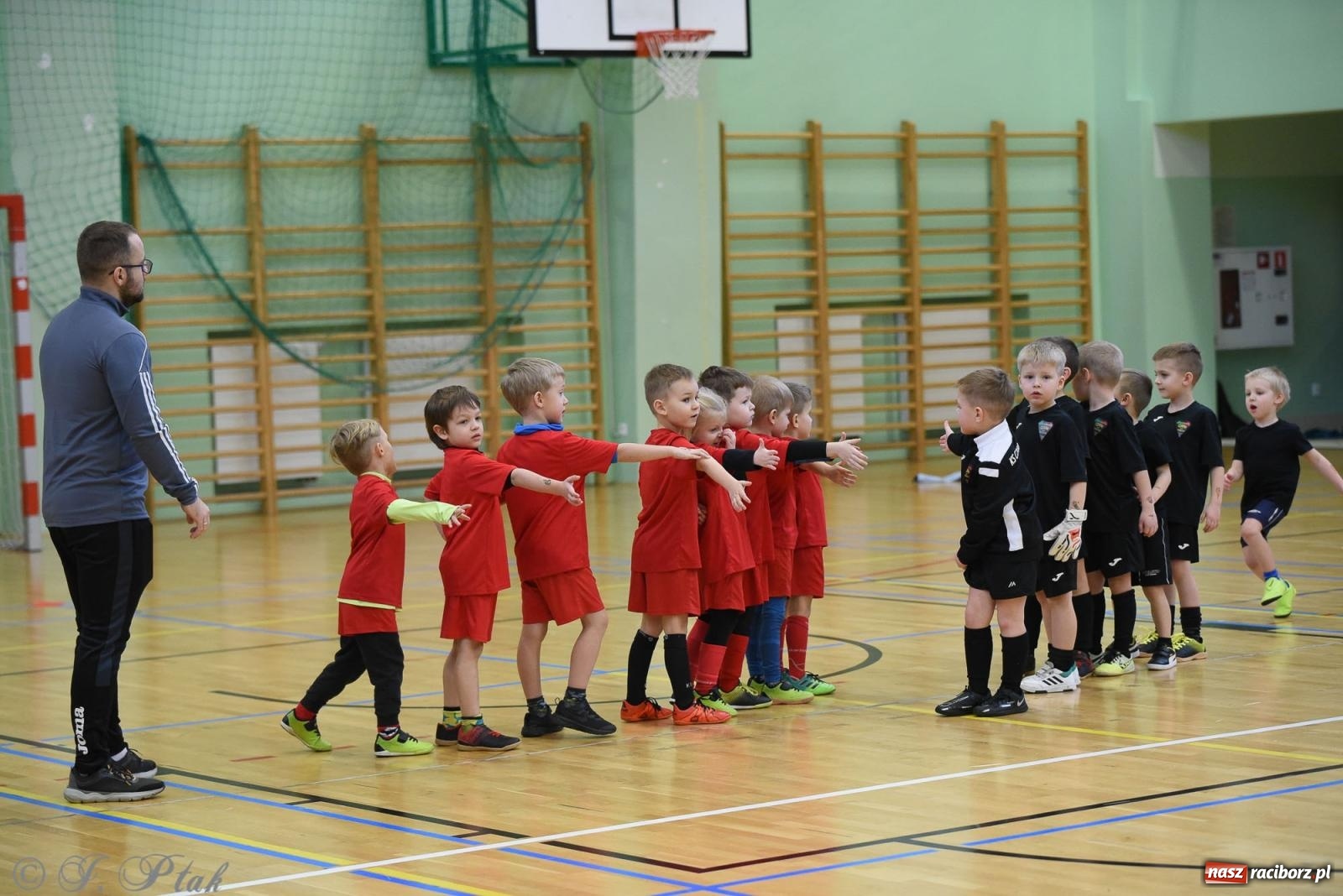 Zdjęcie w galerii na portalu naszraciborz.pl: Noworoczne granie rocznika 2018 [FOTO] wiadomości z regionu