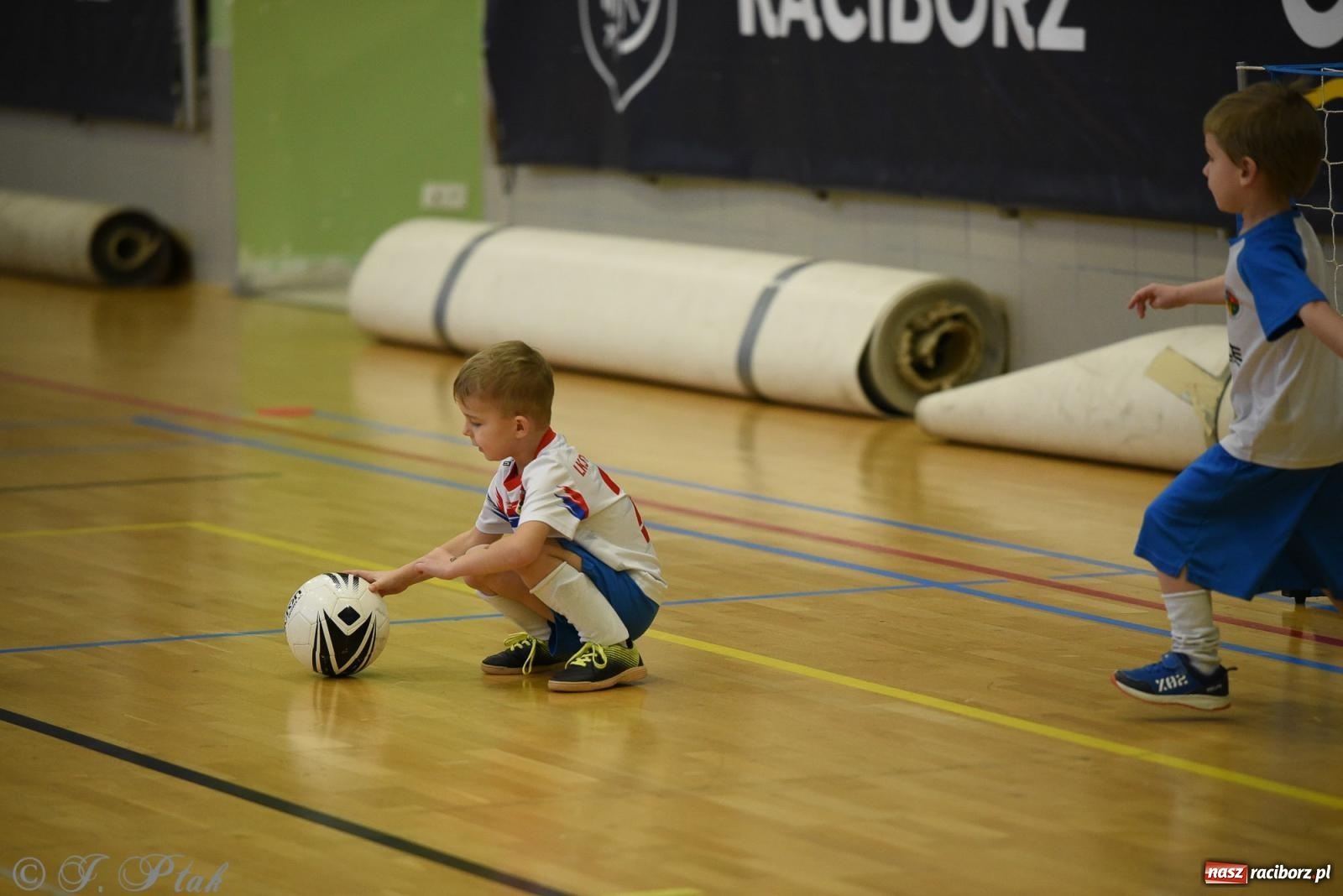 Zdjęcie w galerii na portalu naszraciborz.pl: Noworoczne granie rocznika 2018 [FOTO] wiadomości z regionu
