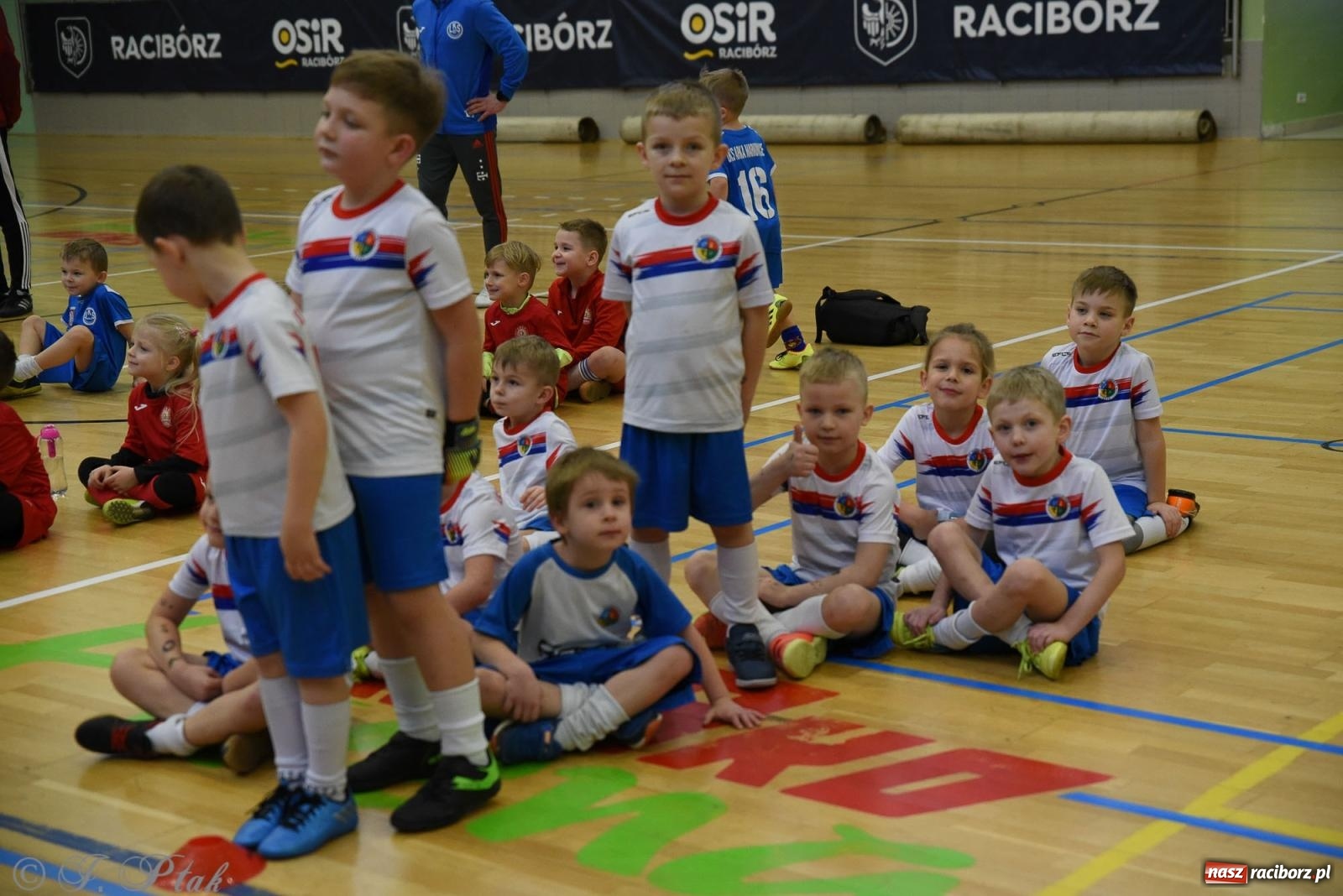 Zdjęcie w galerii na portalu naszraciborz.pl: Noworoczne granie rocznika 2018 [FOTO] wiadomości z regionu