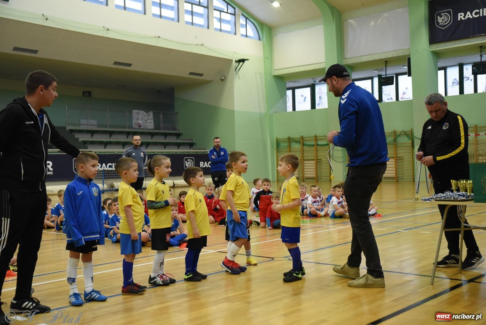 Zdjęcie w galerii na portalu naszraciborz.pl: Noworoczne granie rocznika 2018 [FOTO] wiadomości z regionu