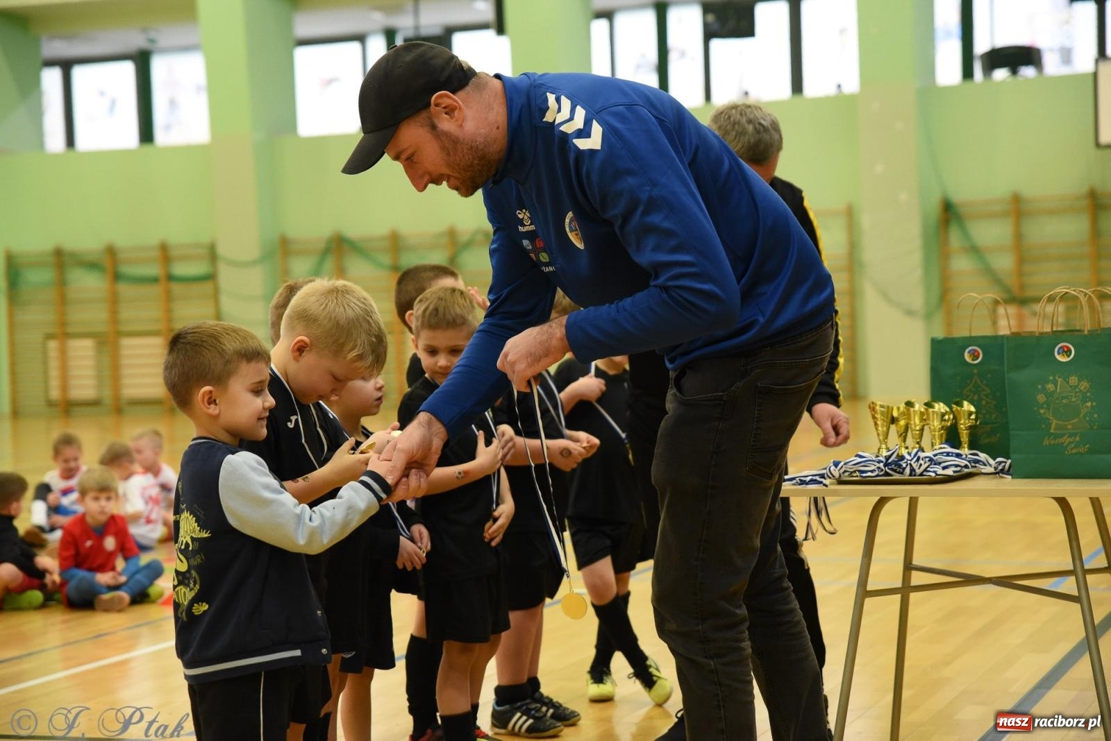 Zdjęcie w galerii na portalu naszraciborz.pl: Noworoczne granie rocznika 2018 [FOTO] wiadomości z regionu