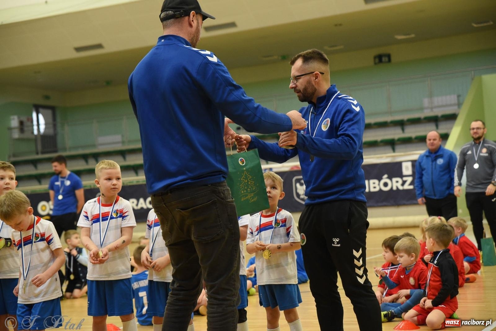 Zdjęcie w galerii na portalu naszraciborz.pl: Noworoczne granie rocznika 2018 [FOTO] wiadomości z regionu