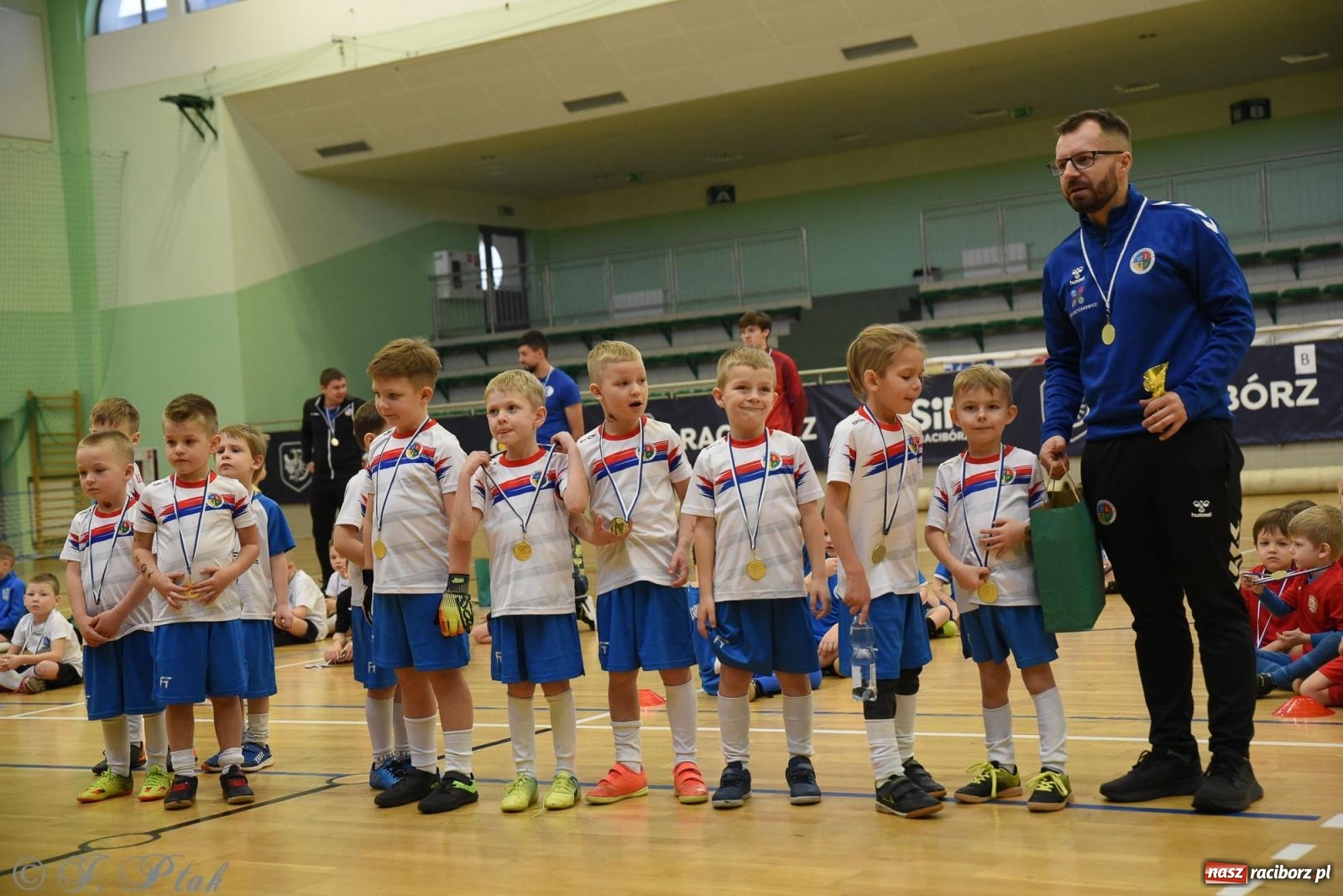Zdjęcie w galerii na portalu naszraciborz.pl: Noworoczne granie rocznika 2018 [FOTO] wiadomości z regionu