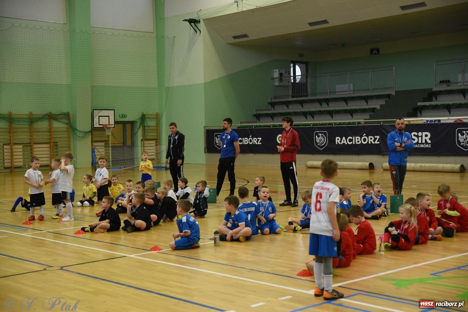 Zdjęcie w galerii na portalu naszraciborz.pl: Noworoczne granie rocznika 2018 [FOTO] wiadomości z regionu