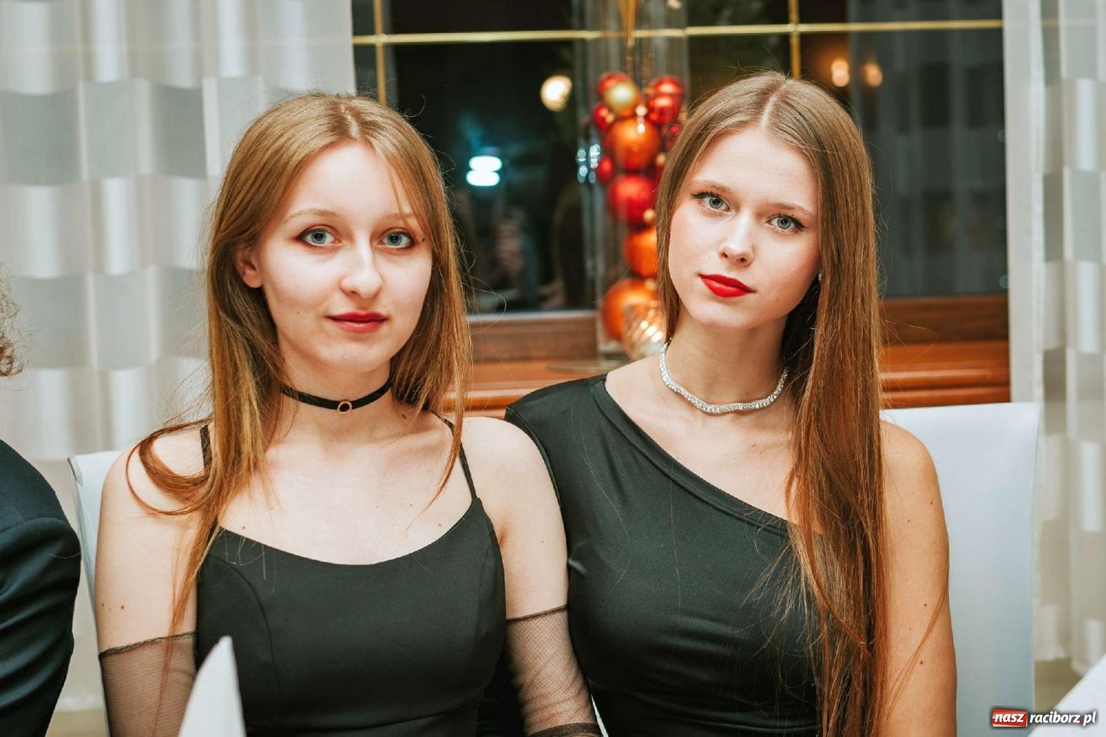 Zdjęcie w galerii na portalu naszraciborz.pl: Bal studniówkowy raciborskiego Mickiewicza na bis! wiadomości z regionu