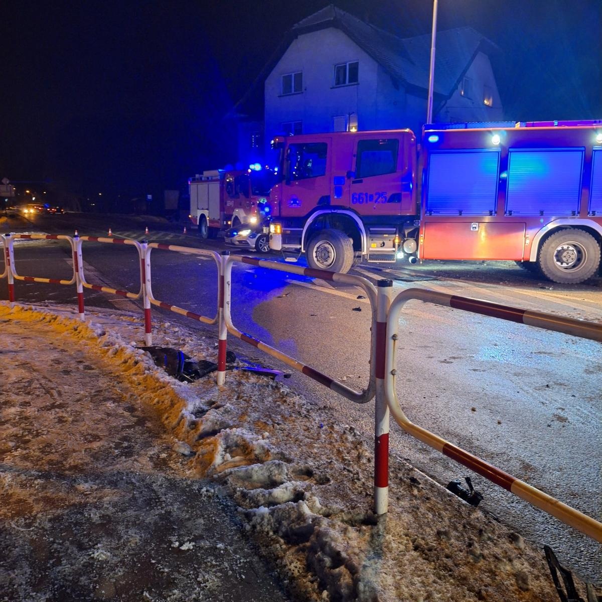 Zdjęcie w galerii na portalu naszraciborz.pl: Tragiczny bilans wypadku w Zawadzie. Zginęły trzy osoby wiadomości z regionu