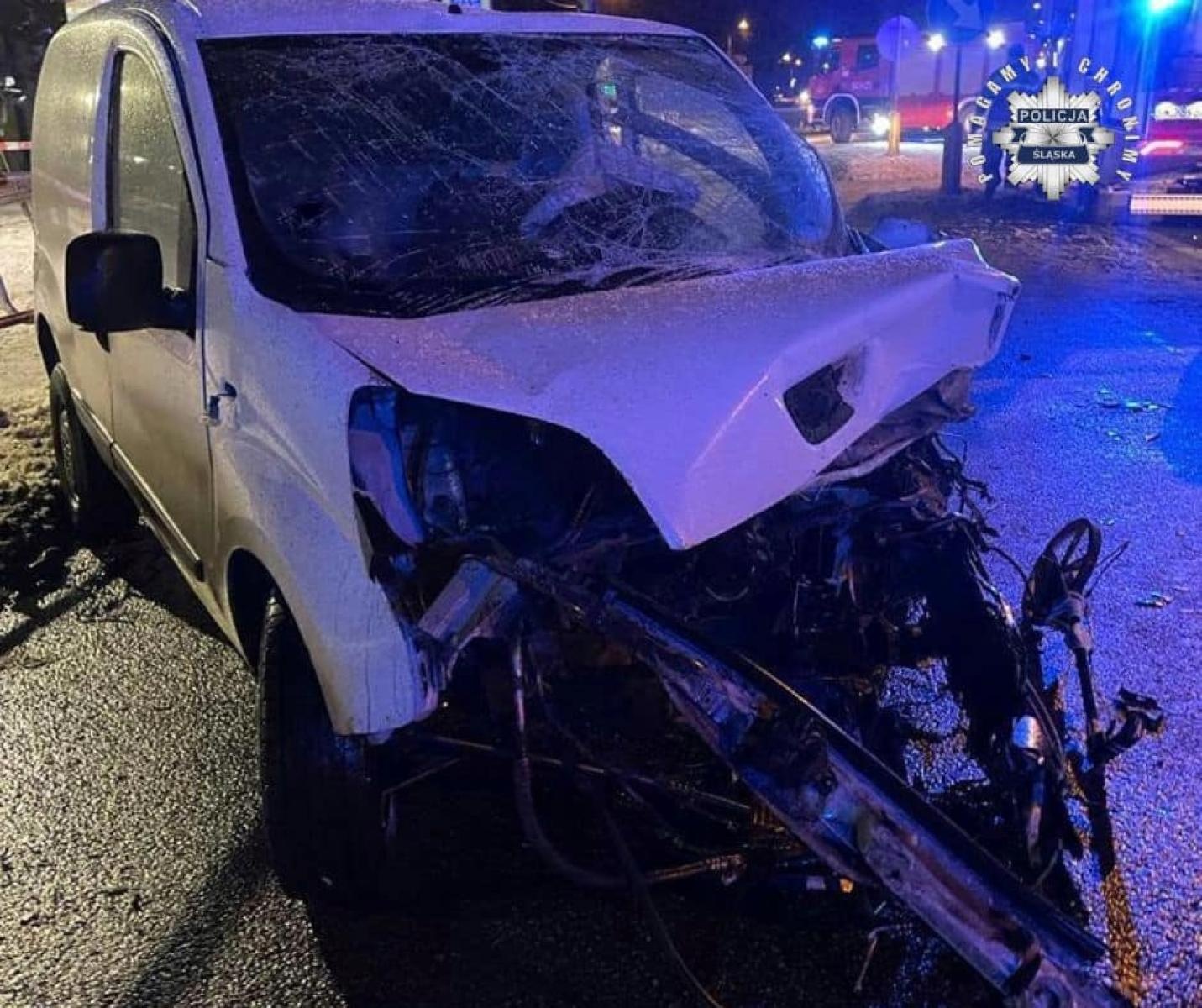 Zdjęcie w galerii na portalu naszraciborz.pl: Tragiczny bilans wypadku w Zawadzie. Zginęły trzy osoby wiadomości z regionu