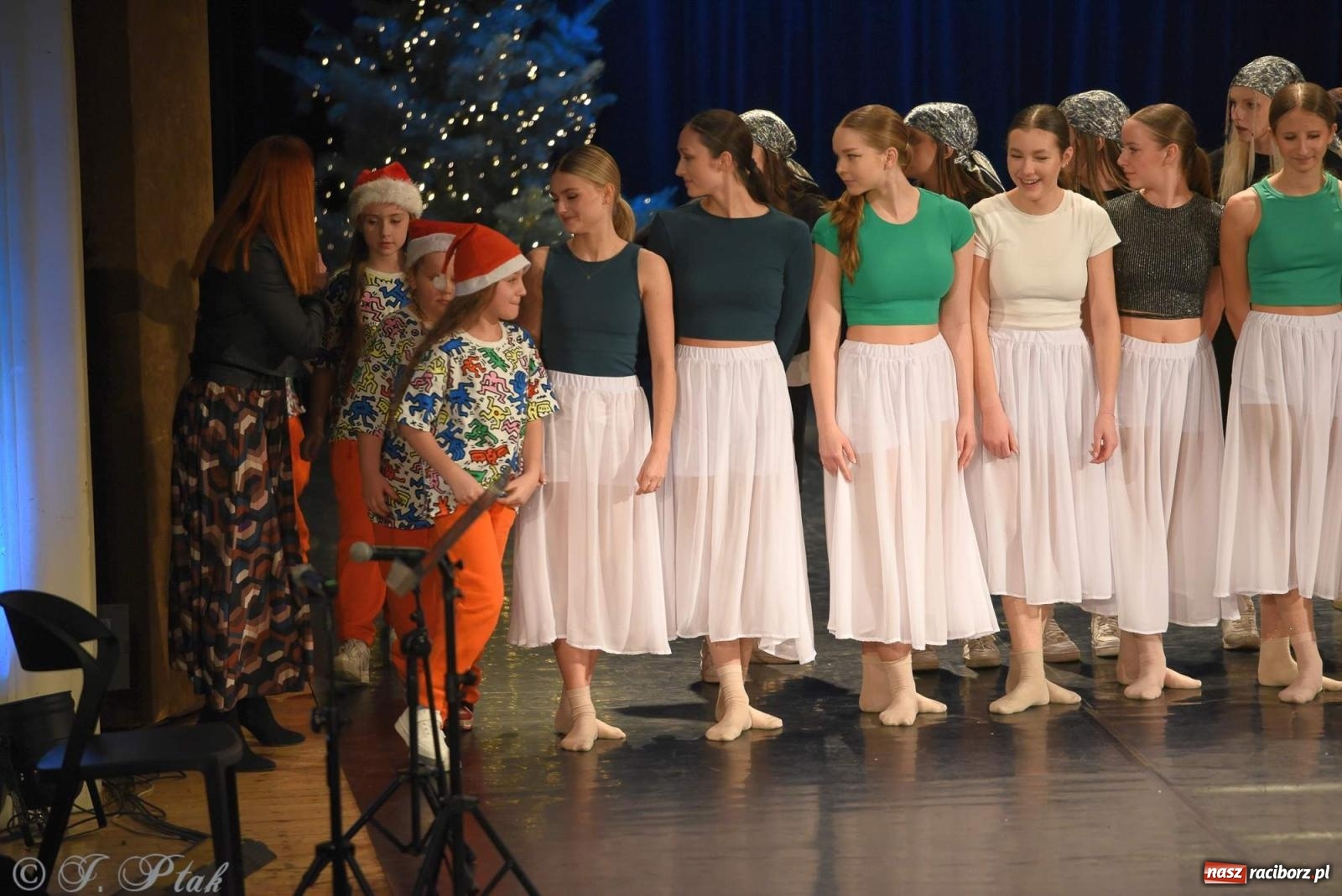 Zdjęcie w galerii na portalu naszraciborz.pl: Strzecha i Skaza na wspólnym koncercie w RCK wiadomości z regionu