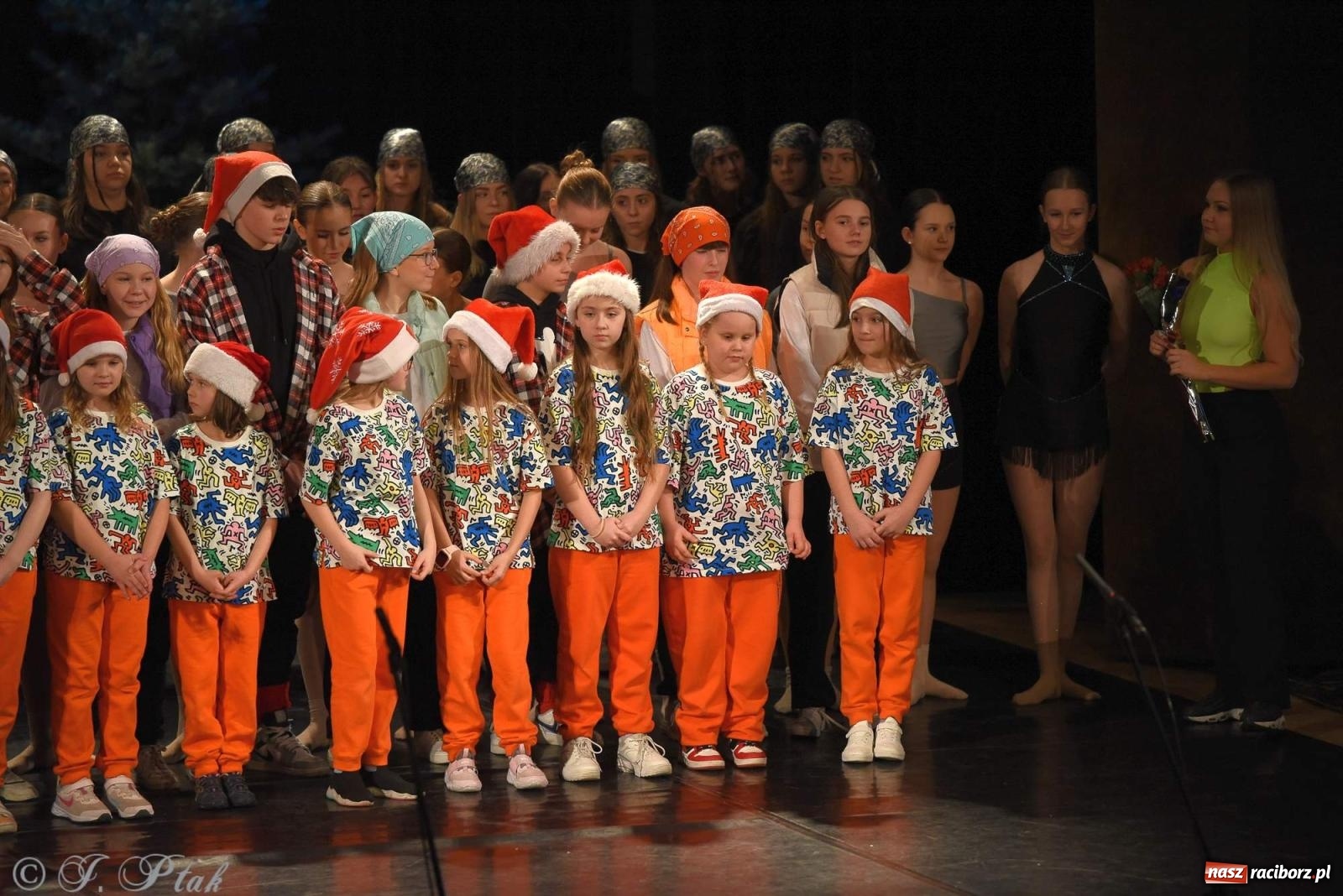 Zdjęcie w galerii na portalu naszraciborz.pl: Strzecha i Skaza na wspólnym koncercie w RCK wiadomości z regionu