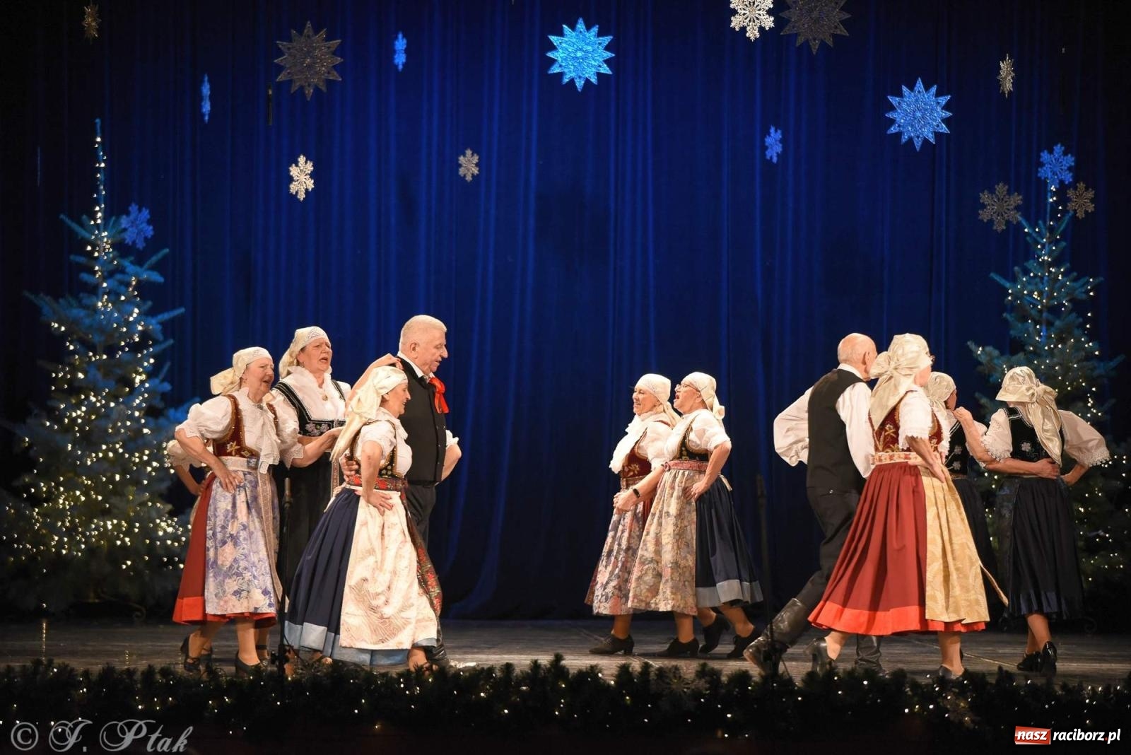 Zdjęcie w galerii na portalu naszraciborz.pl: Strzecha i Skaza na wspólnym koncercie w RCK wiadomości z regionu