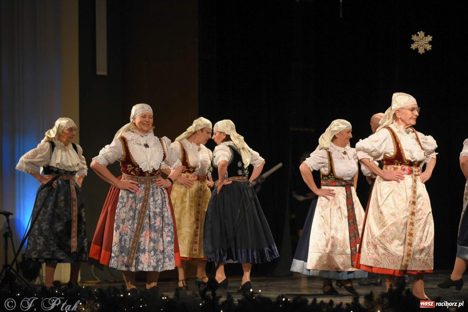 Zdjęcie w galerii na portalu naszraciborz.pl: Strzecha i Skaza na wspólnym koncercie w RCK wiadomości z regionu