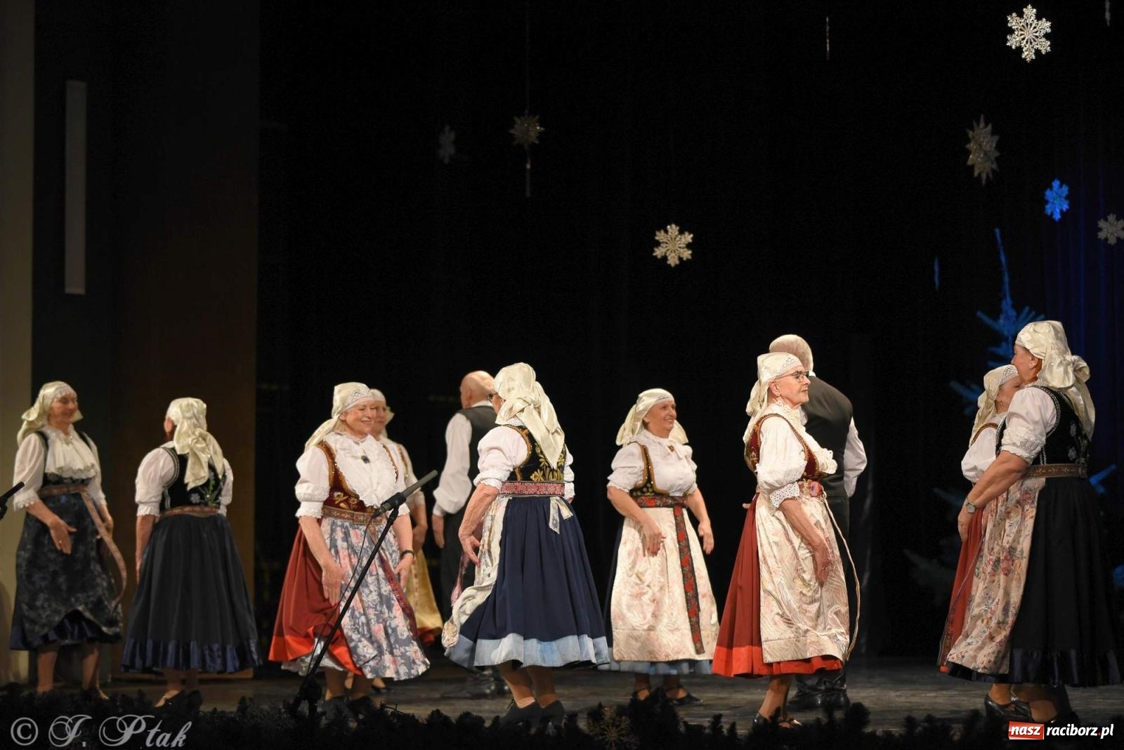 Zdjęcie w galerii na portalu naszraciborz.pl: Strzecha i Skaza na wspólnym koncercie w RCK wiadomości z regionu