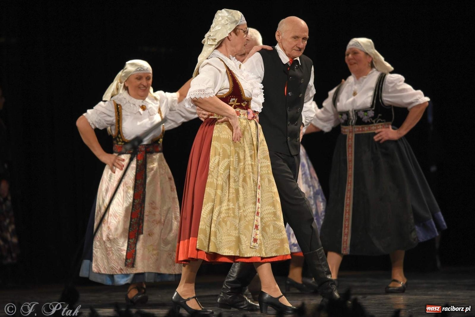 Zdjęcie w galerii na portalu naszraciborz.pl: Strzecha i Skaza na wspólnym koncercie w RCK wiadomości z regionu