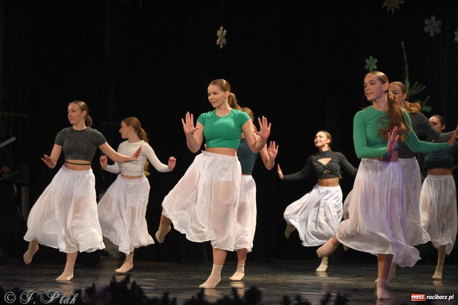 Zdjęcie w galerii na portalu naszraciborz.pl: Strzecha i Skaza na wspólnym koncercie w RCK wiadomości z regionu