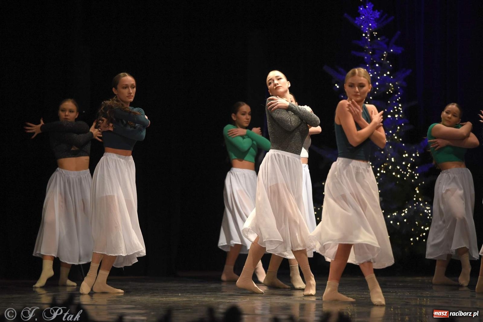 Zdjęcie w galerii na portalu naszraciborz.pl: Strzecha i Skaza na wspólnym koncercie w RCK wiadomości z regionu