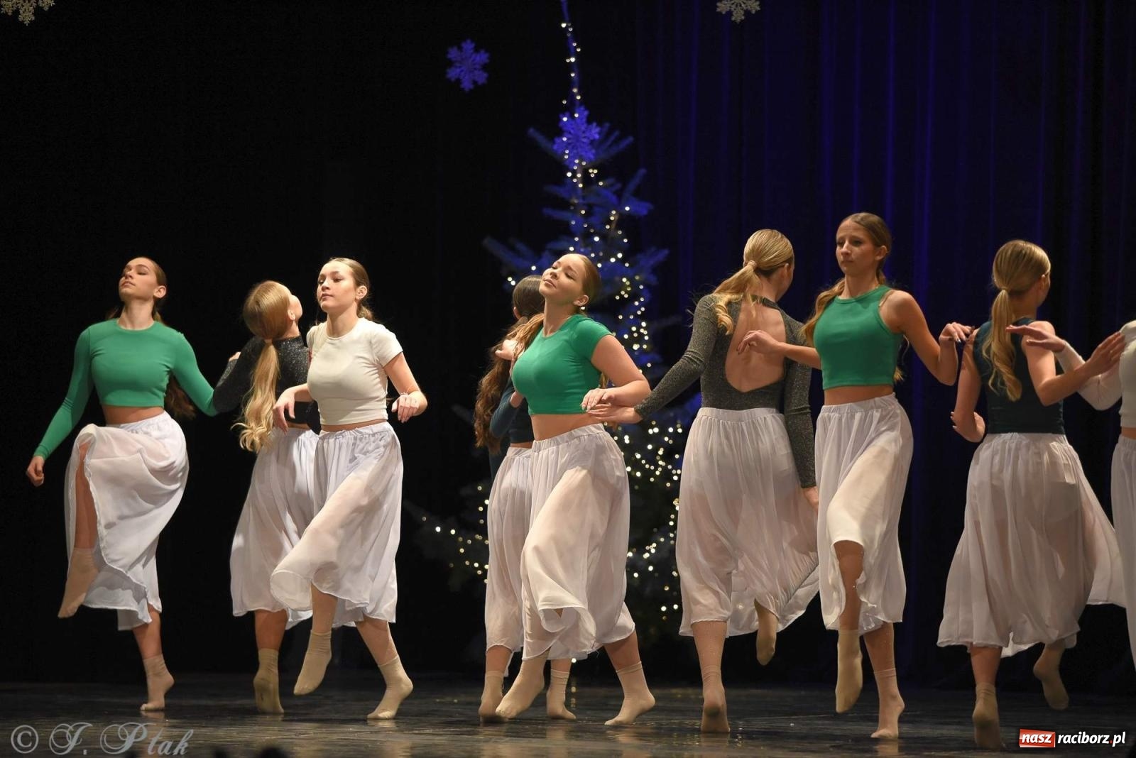 Zdjęcie w galerii na portalu naszraciborz.pl: Strzecha i Skaza na wspólnym koncercie w RCK wiadomości z regionu