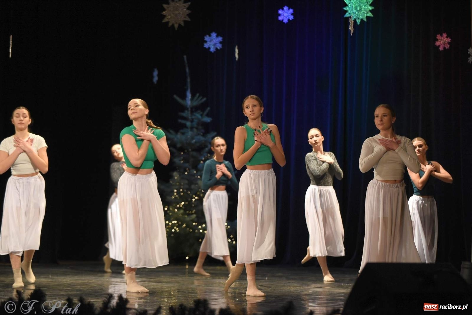 Zdjęcie w galerii na portalu naszraciborz.pl: Strzecha i Skaza na wspólnym koncercie w RCK wiadomości z regionu
