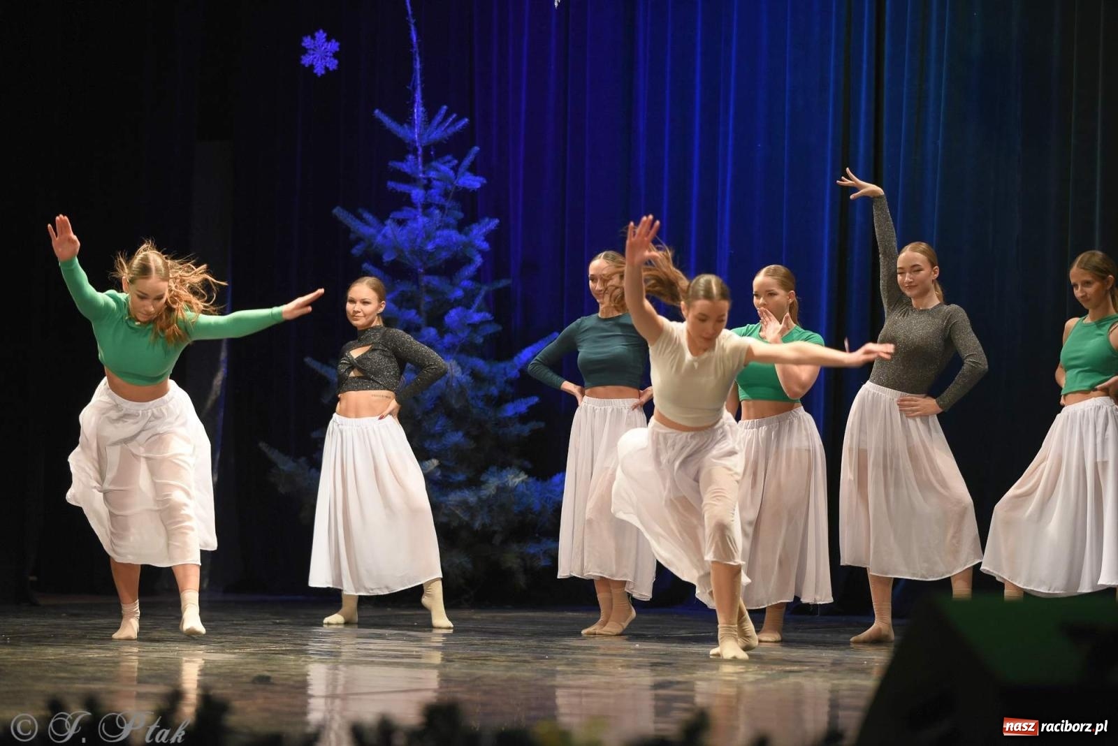 Zdjęcie w galerii na portalu naszraciborz.pl: Strzecha i Skaza na wspólnym koncercie w RCK wiadomości z regionu