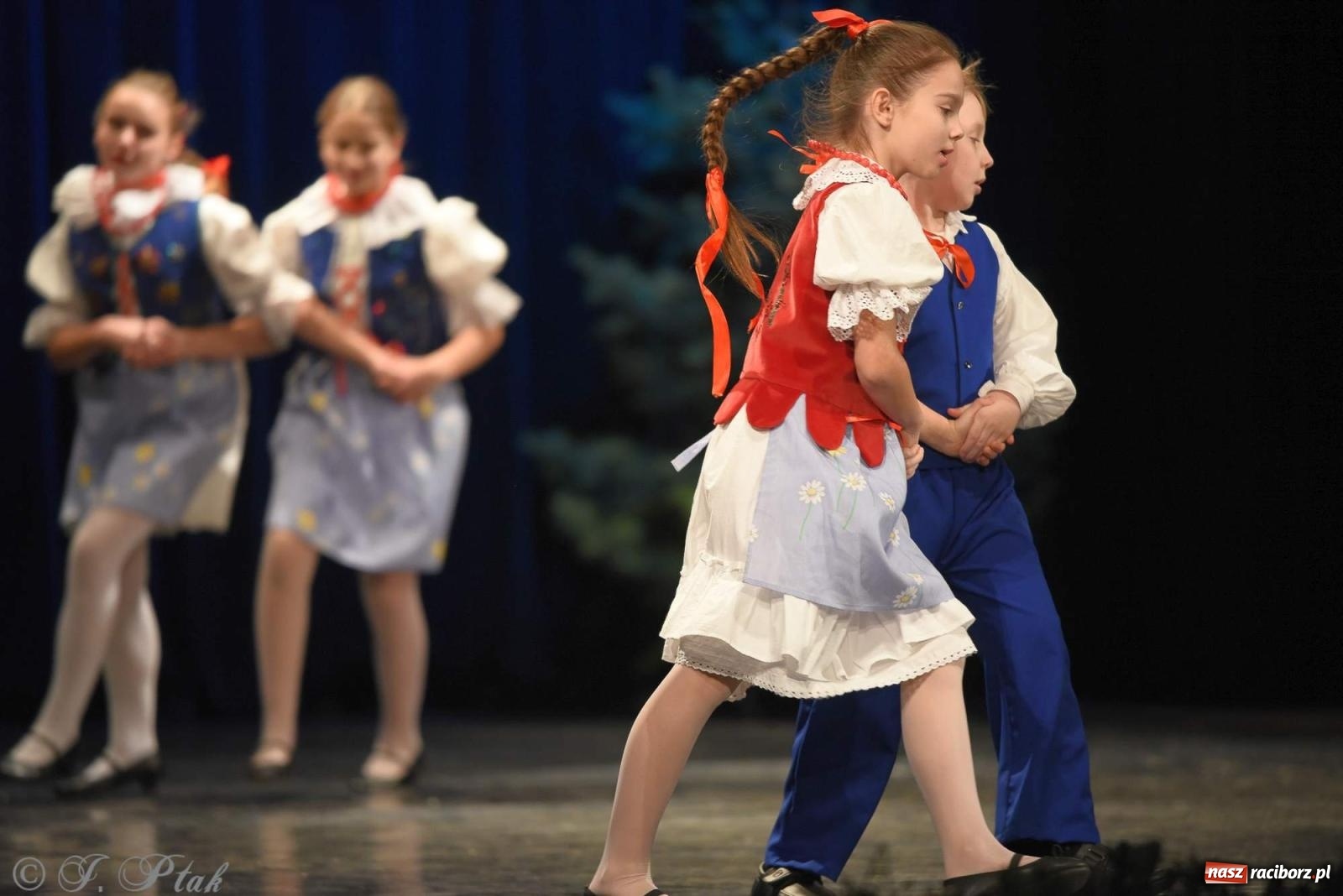 Zdjęcie w galerii na portalu naszraciborz.pl: Strzecha i Skaza na wspólnym koncercie w RCK wiadomości z regionu