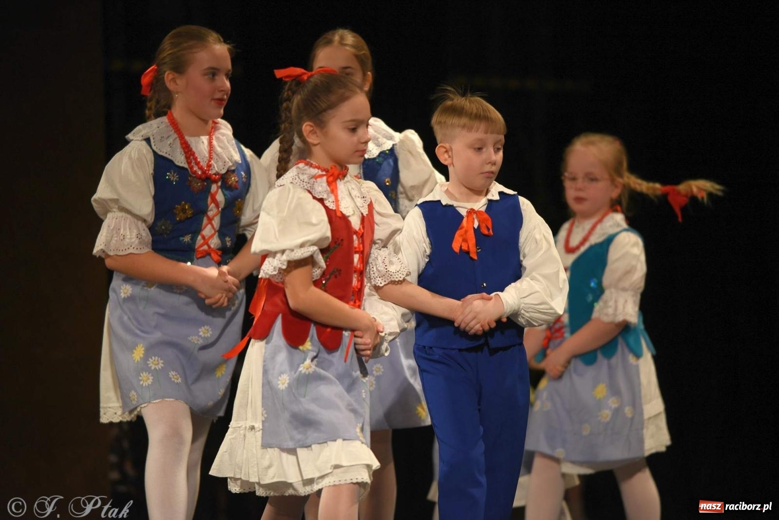 Zdjęcie w galerii na portalu naszraciborz.pl: Strzecha i Skaza na wspólnym koncercie w RCK wiadomości z regionu