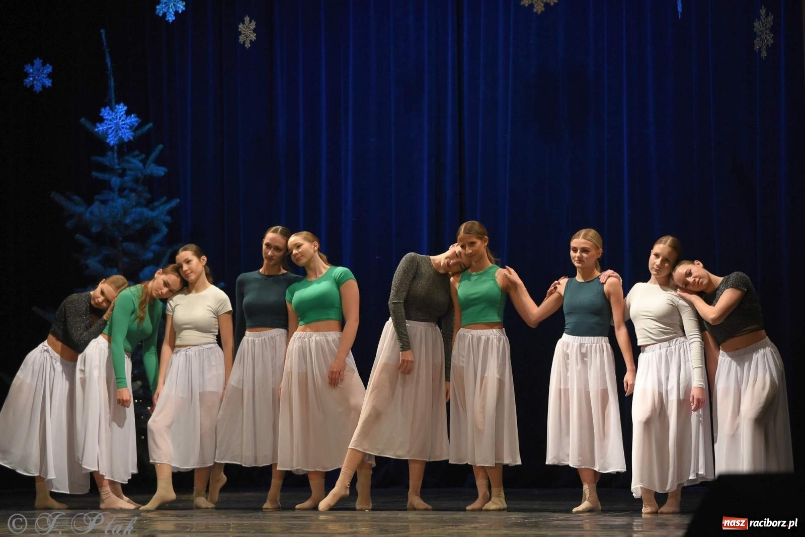 Zdjęcie w galerii na portalu naszraciborz.pl: Strzecha i Skaza na wspólnym koncercie w RCK wiadomości z regionu