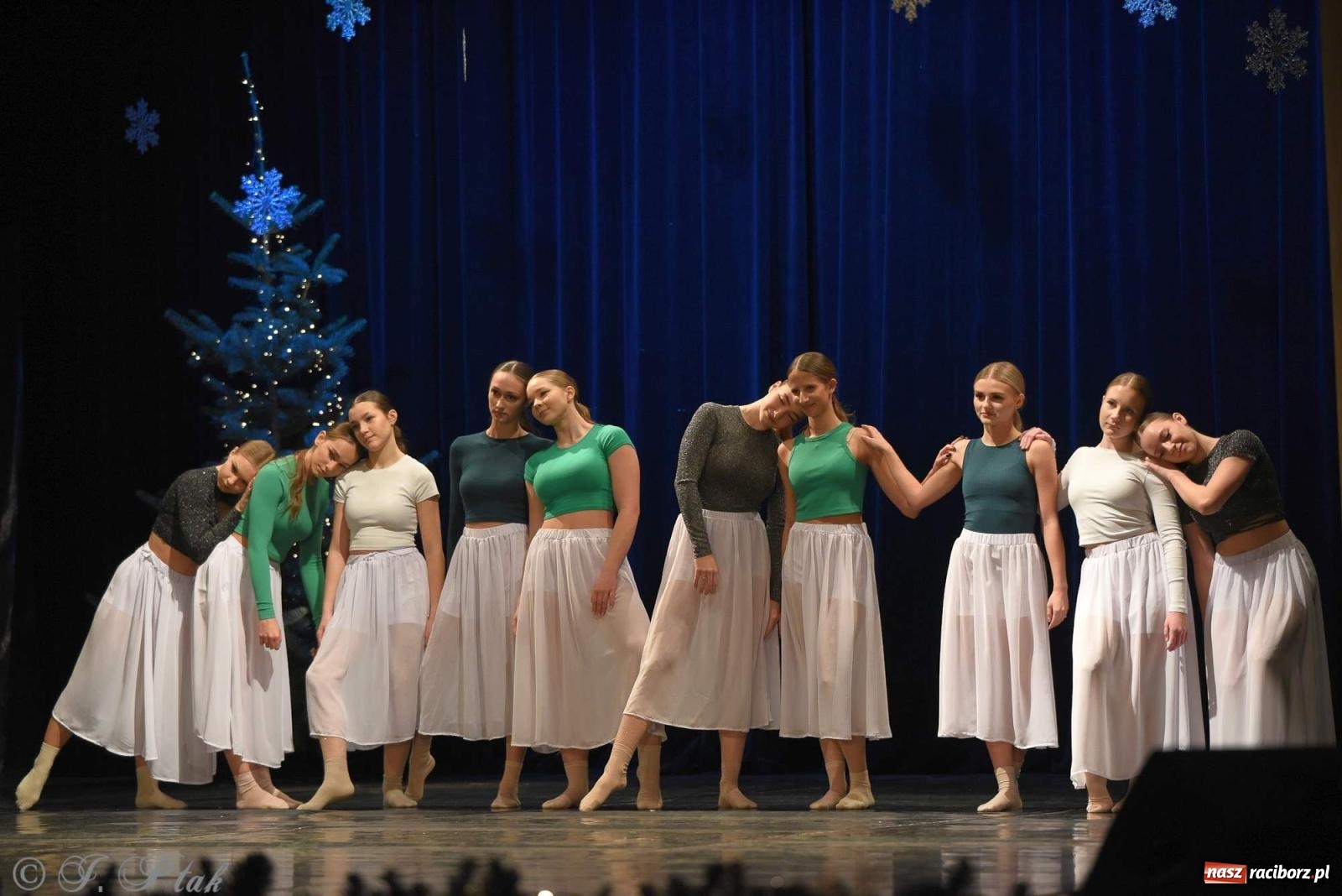 Zdjęcie w galerii na portalu naszraciborz.pl: Strzecha i Skaza na wspólnym koncercie w RCK wiadomości z regionu