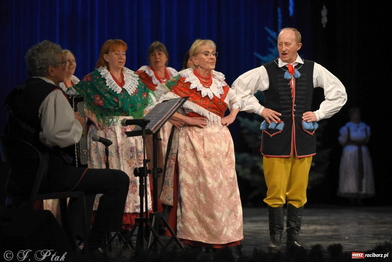 Zdjęcie w galerii na portalu naszraciborz.pl: Strzecha i Skaza na wspólnym koncercie w RCK wiadomości z regionu