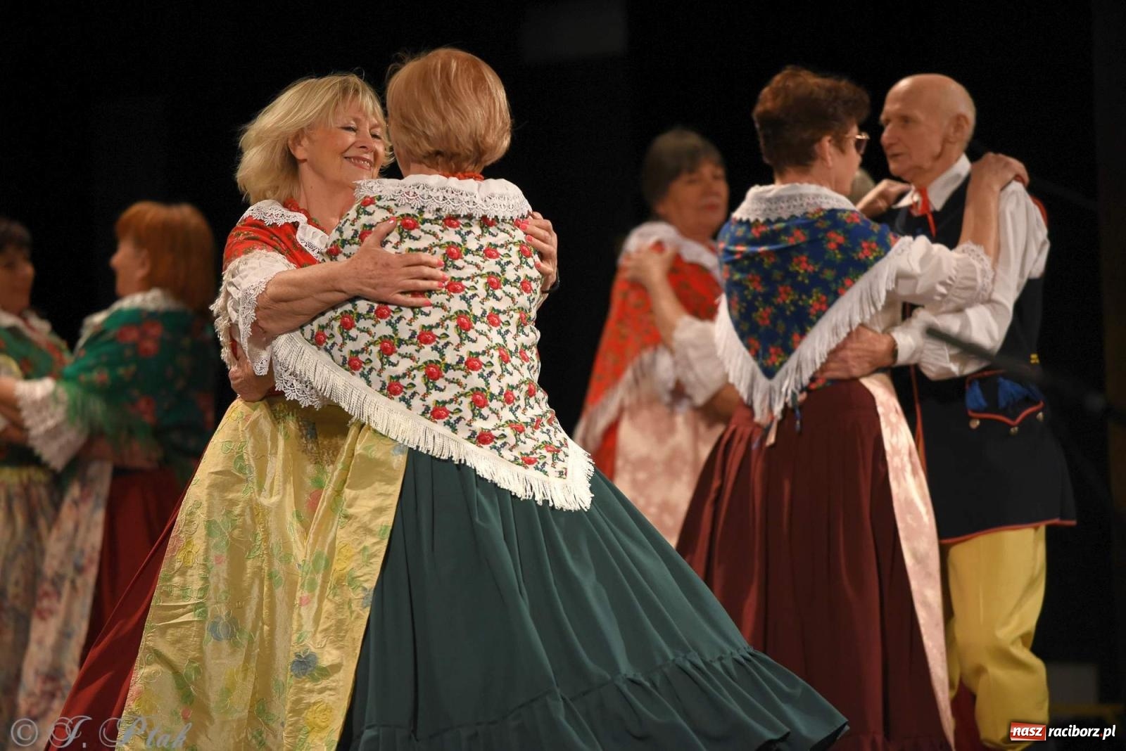 Zdjęcie w galerii na portalu naszraciborz.pl: Strzecha i Skaza na wspólnym koncercie w RCK wiadomości z regionu