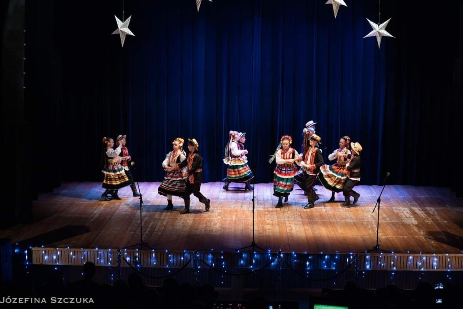 Zdjęcie w galerii na portalu naszraciborz.pl: Koncert charytatywny stowarzyszenia Bajtel na rzecz leczenia Madzi [FOTO] wiadomości z regionu