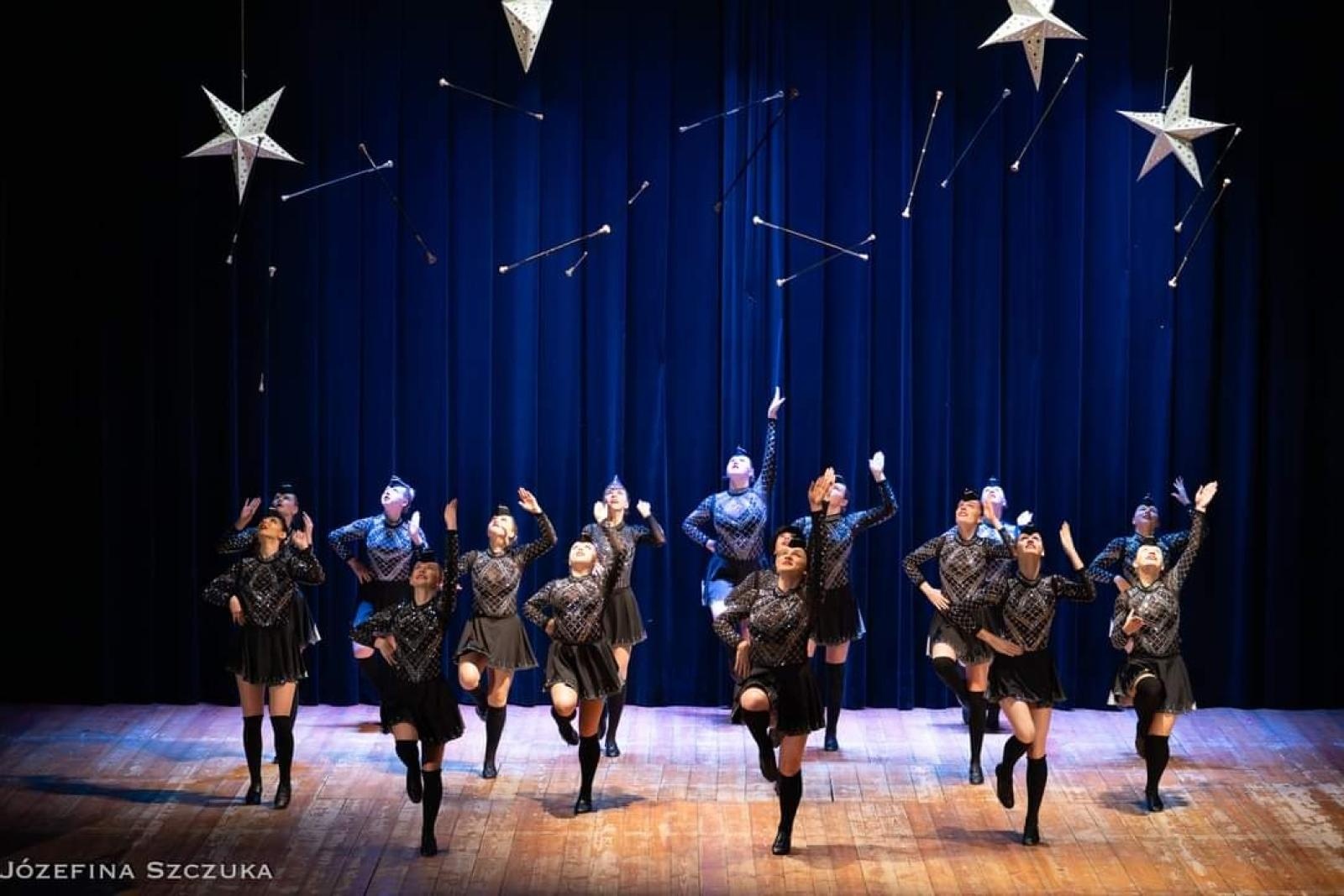 Zdjęcie w galerii na portalu naszraciborz.pl: Koncert charytatywny stowarzyszenia Bajtel na rzecz leczenia Madzi [FOTO] wiadomości z regionu