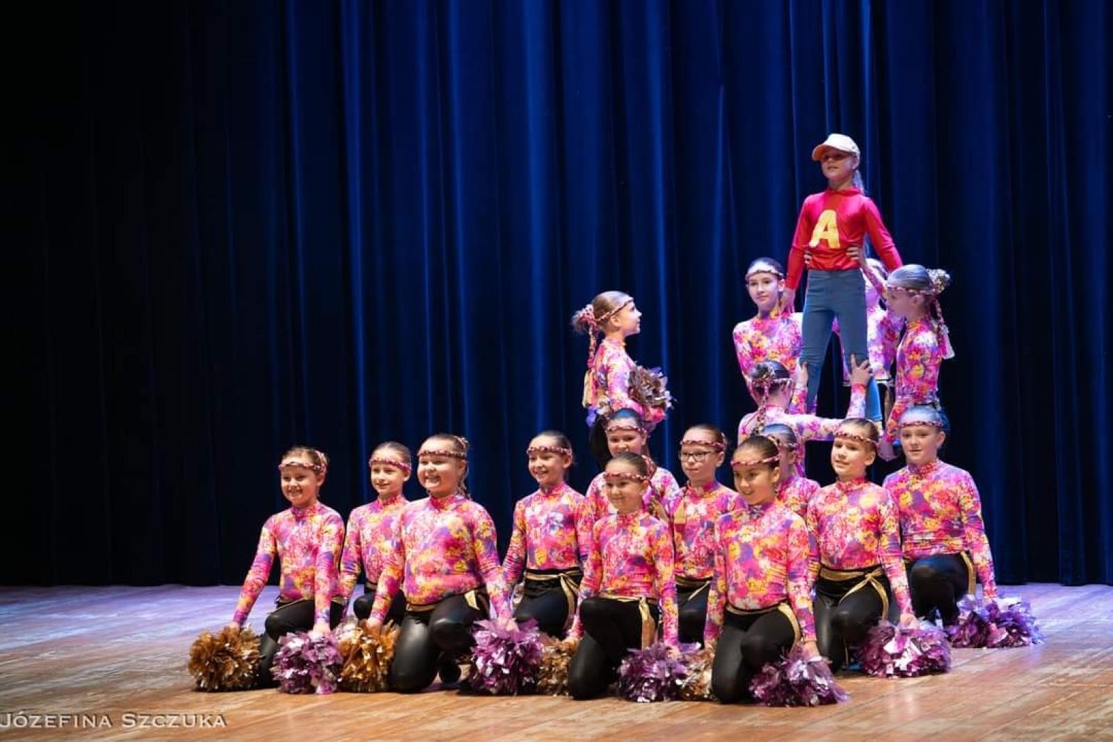 Zdjęcie w galerii na portalu naszraciborz.pl: Koncert charytatywny stowarzyszenia Bajtel na rzecz leczenia Madzi [FOTO] wiadomości z regionu