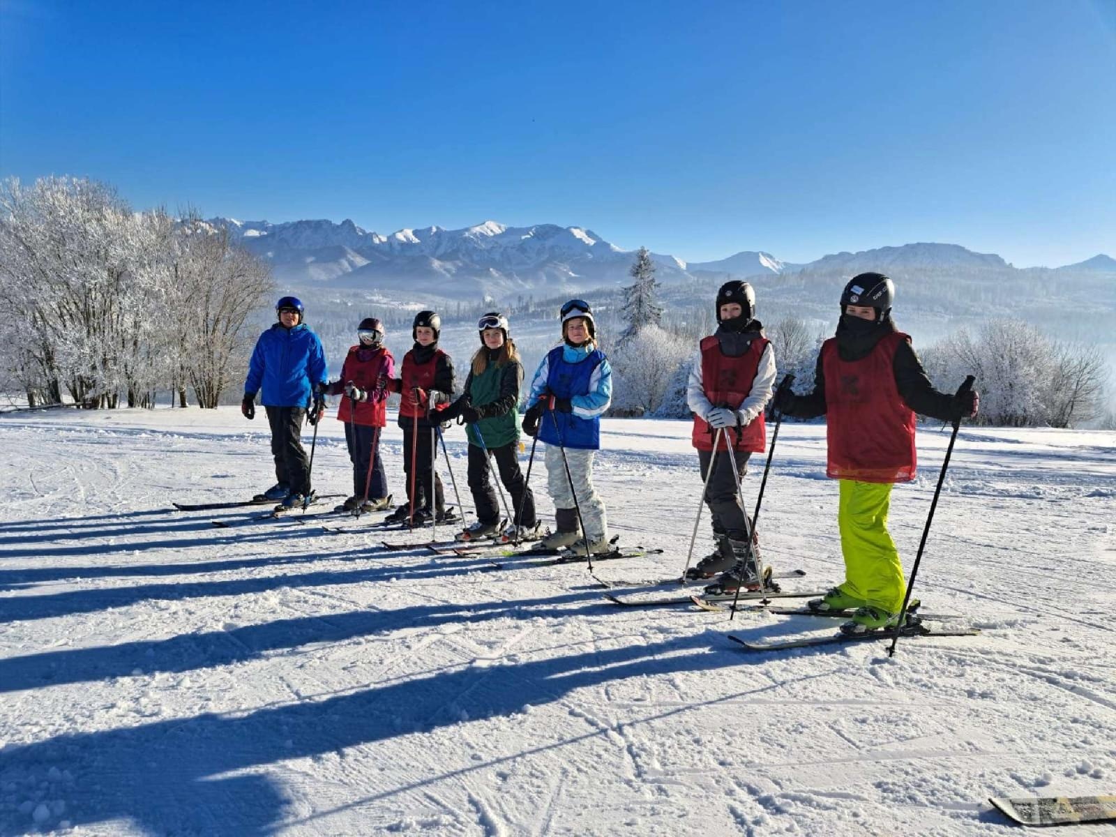 Zdjęcie w galerii na portalu naszraciborz.pl: Młodzi narciarze z gm. Krzyżanowice szusowali w Zakopanem wiadomości z regionu