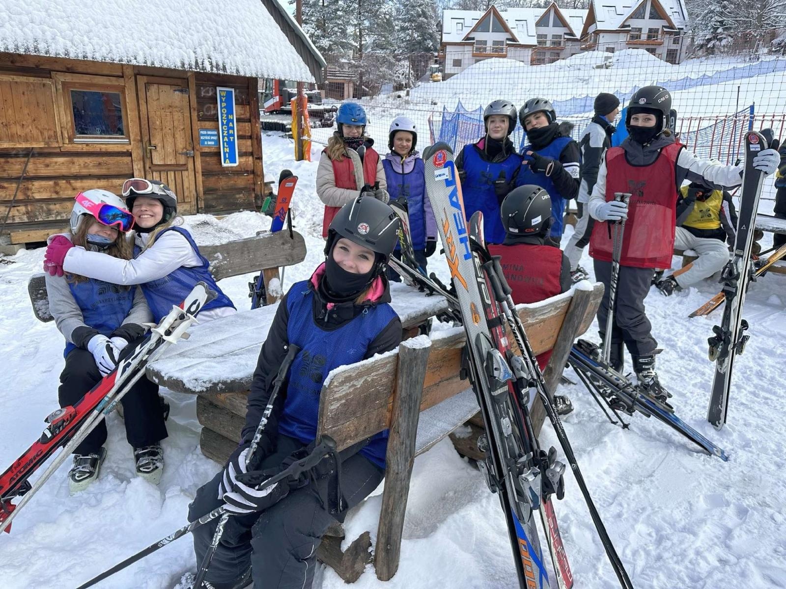 Zdjęcie w galerii na portalu naszraciborz.pl: Młodzi narciarze z gm. Krzyżanowice szusowali w Zakopanem wiadomości z regionu