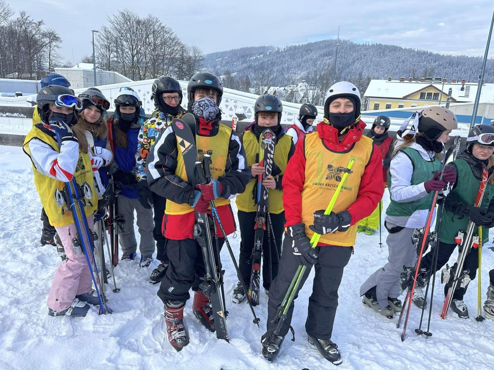 Zdjęcie w galerii na portalu naszraciborz.pl: Młodzi narciarze z gm. Krzyżanowice szusowali w Zakopanem wiadomości z regionu