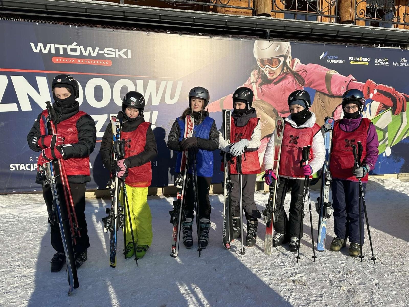 Zdjęcie w galerii na portalu naszraciborz.pl: Młodzi narciarze z gm. Krzyżanowice szusowali w Zakopanem wiadomości z regionu